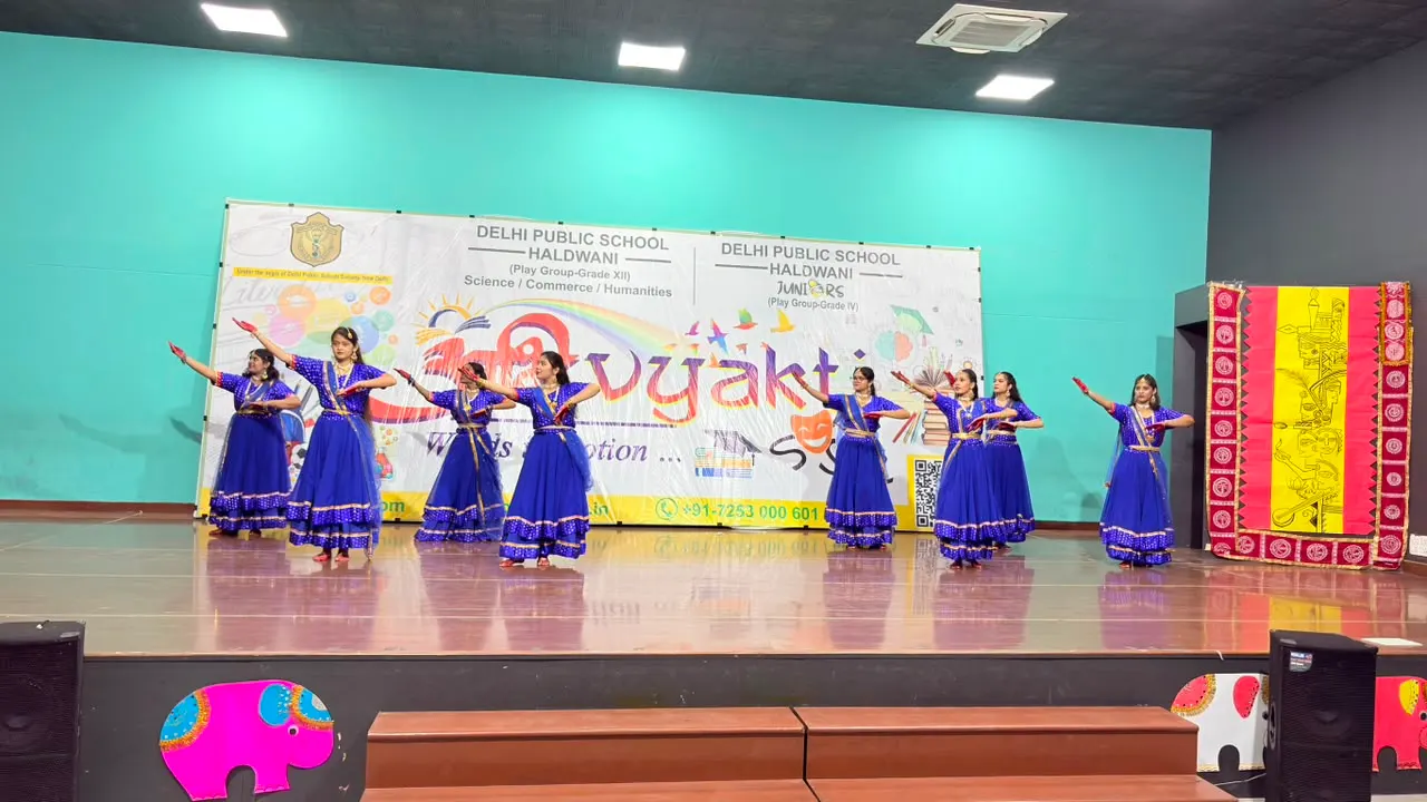 हल्द्वानी में 'अभिव्यक्ति 2026' के दूसरे संस्करण का भव्य शुभारंभ