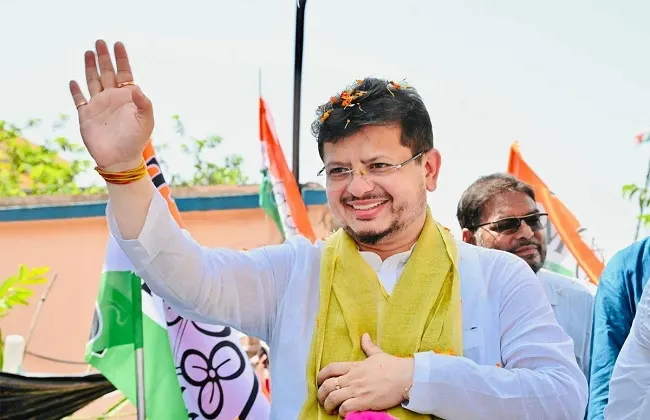 तृणमूल पर अधिकार की लड़ाई, चुनाव आयोग के समक्ष आज बागी और ममता गुट की दावेदारी पर अहम सुनवाई
