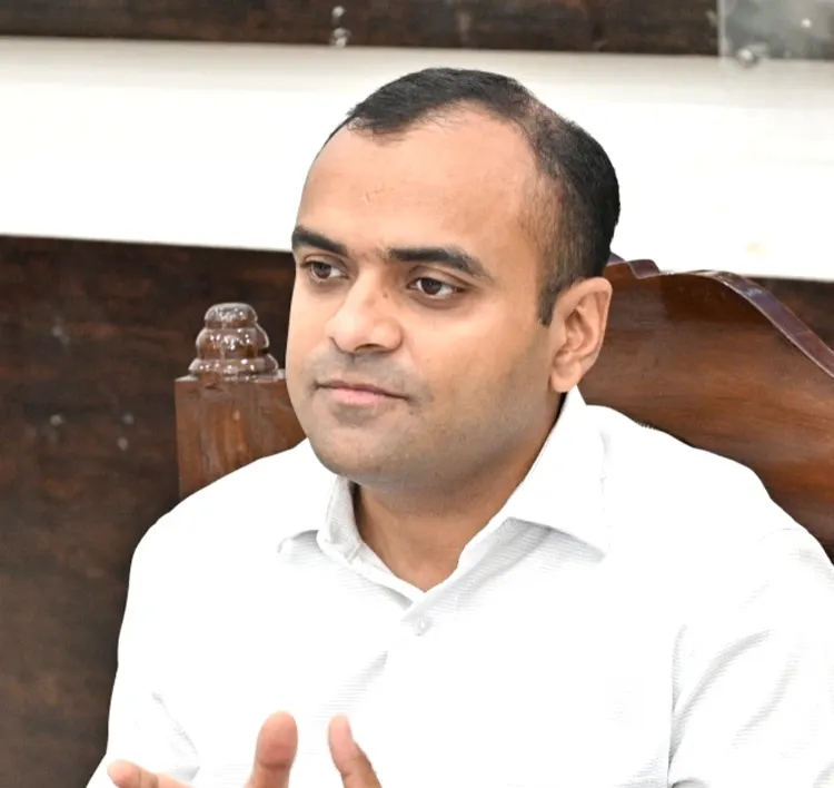 करोड़ों के विकास कार्यों में गड़बड़ी, ग्राम प्रधान बसंती देवी पद से हटाई गईं