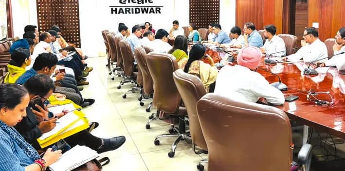 चयनित ग्राम पंचायतों में स्वच्छता कार्य योजना पर चर्चा