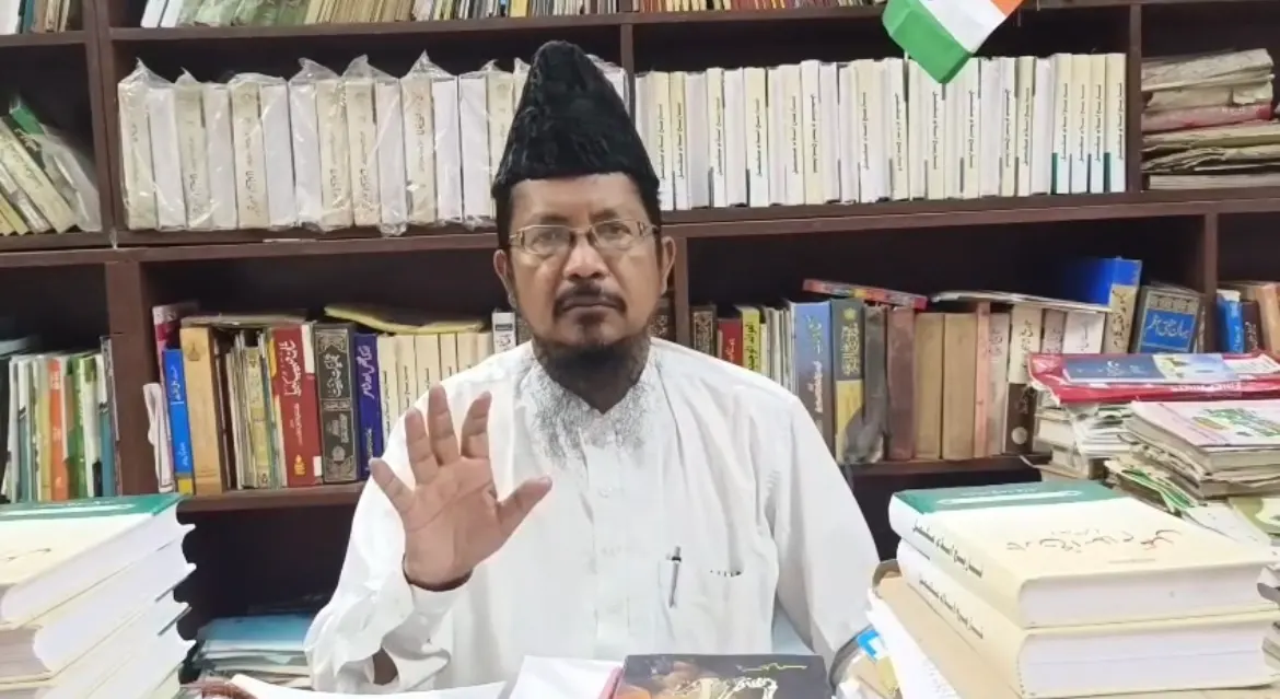 आजम खान की रिहाई से मुस्लिम समाज में खुशी, अखिलेश एहसान फरामाेश : रजवी बरेलवी