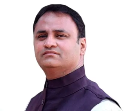 देवास में दलितों की पिटाई करने वाले पुलिसकर्मी निलंबित हो : कांग्रेस नेता अरुण यादव