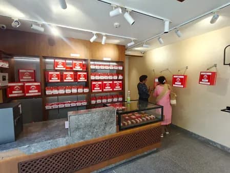नई दिल्ली में शुरू हुआ माता वैष्णो देवी का प्रसाद एवं स्मृति चिह्न काउंटर
