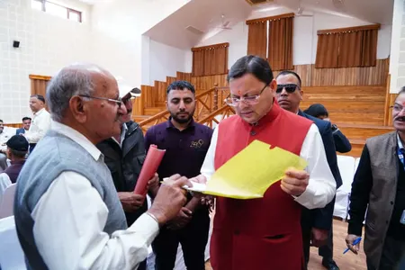 जनता मिलन : सीएम धामी ने सुनी समस्याएं, फीडबैक व्यवस्था सुदृढ़ करने के दिए निर्देश