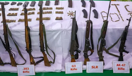 नक्सल विरोधी अभियान को बड़ी सफलता, छत्तीसगढ़ रीजन में 108 नक्सलियों ने किया सरेंडर