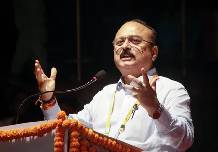 केजरीवाल का दिल्ली शिक्षा मॉडल भविष्य संवारने की नीति नहीं, आंकड़ों को चमकाने की रणनीति थी: आशीष सूद