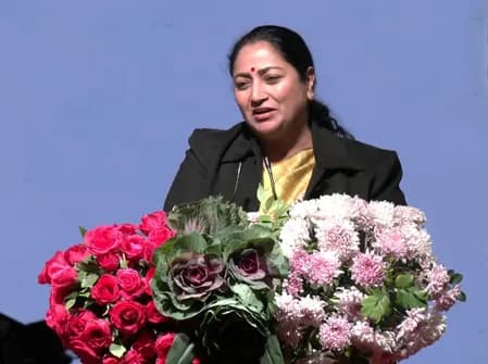 दिल्ली शब्दोत्सव 2026 : सीएम रेखा गुप्ता बोलीं- विदेश में देश को नीचा दिखाने वालों ने भारत को समझा ही नहीं