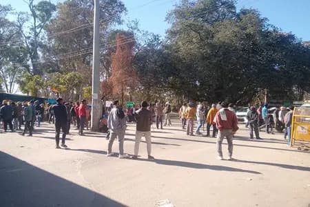 झारखंड के खूंटी में आदिवासी नेता की गोली मारकर हत्या, सड़क पर उतरे लोग, खूंटी बंद