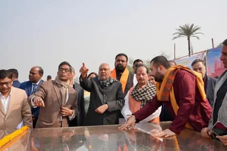 बिहार में 'बिराजे' महादेव, विराट शिवलिंग की स्थापना कार्यक्रम में शामिल हुए नीतीश