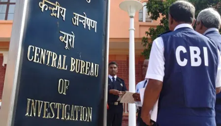 लखनऊ में सीबीआई का एक्शन, नॉर्दर्न रेलवे के दो अधिकारी रंगे हाथों रिश्वत लेते गिरफ्तार