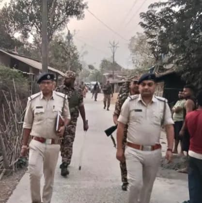 मालदा में ईद के दिन बाजार की छत गिरने से एक की मौत, दूसरा घायल