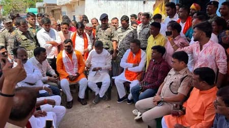 हजारीबाग में मासूम से दरिंदगी पर आक्रोश, 72 घंटे बाद भी नहीं हुआ अंतिम संस्कार