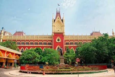 कलकत्ता हाईकोर्ट ने चुनाव आयोग के तबादलों को चुनौती देने वाली याचिका खारिज की