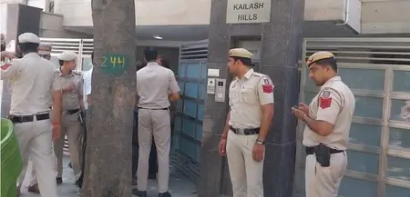 आईआरएस अधिकारी की बेटी की हत्या में बड़ा खुलासा—हमला, गला घोंटा, फिर लूट