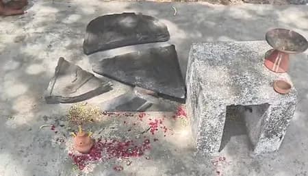 राजस्थान: जुझारजी महाराज की मूर्ति खंडित करने पर लोगों का फूटा आक्रोश, पुलिस कर रही जांच