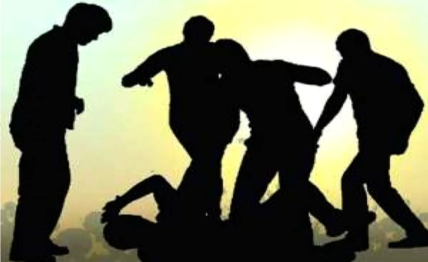 लड़की ने डीजे पर नाचने से किया इनकार ताे सिरफिरे ने परिजनाें पर किया हमला