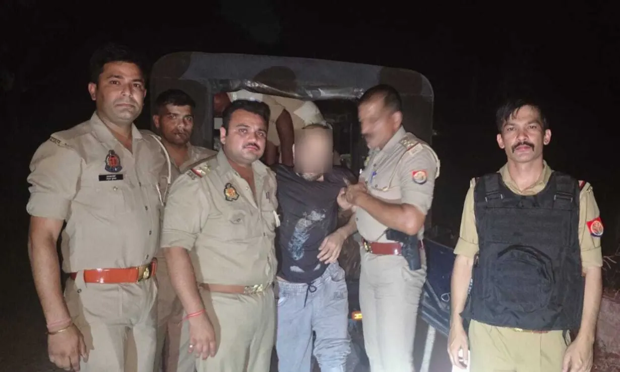 मुठभेड़ में 15 हजार का इनामी आरोपित गिरफ्तार, गोली लगने से घायल