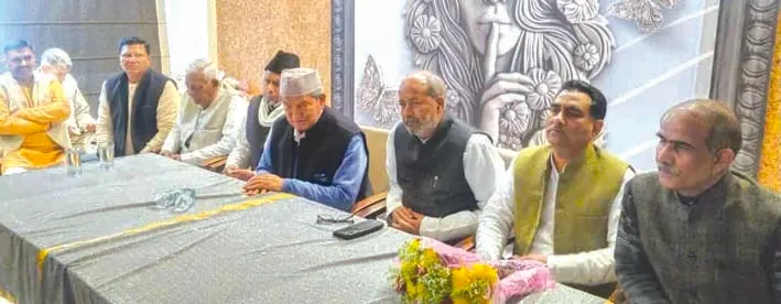 सरकार किसान और मजदूरों का लगातार कर रही उत्पीड़न: हरीश रावत