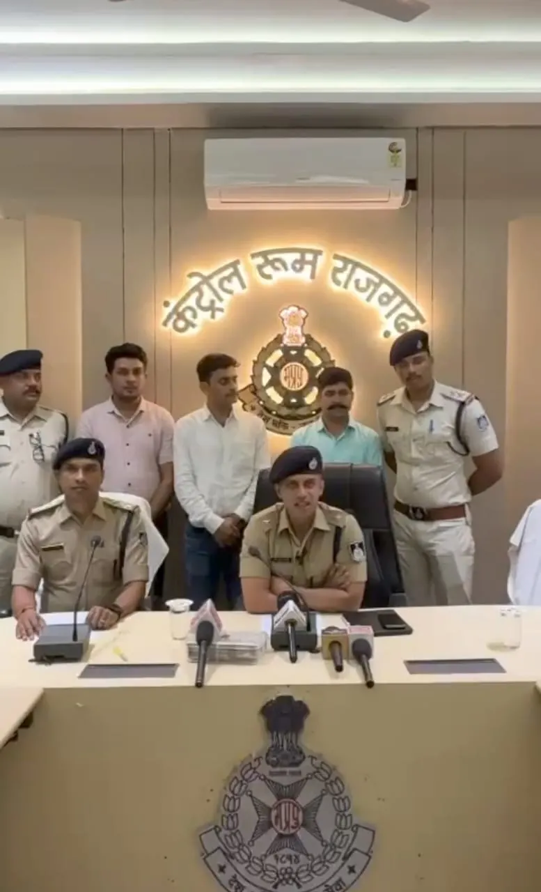 राजगढ़ः सरसों से भरा ट्रक गायब करने वाले दो आरोपित गिरफ्तार, 5 लाख का माल बरामद