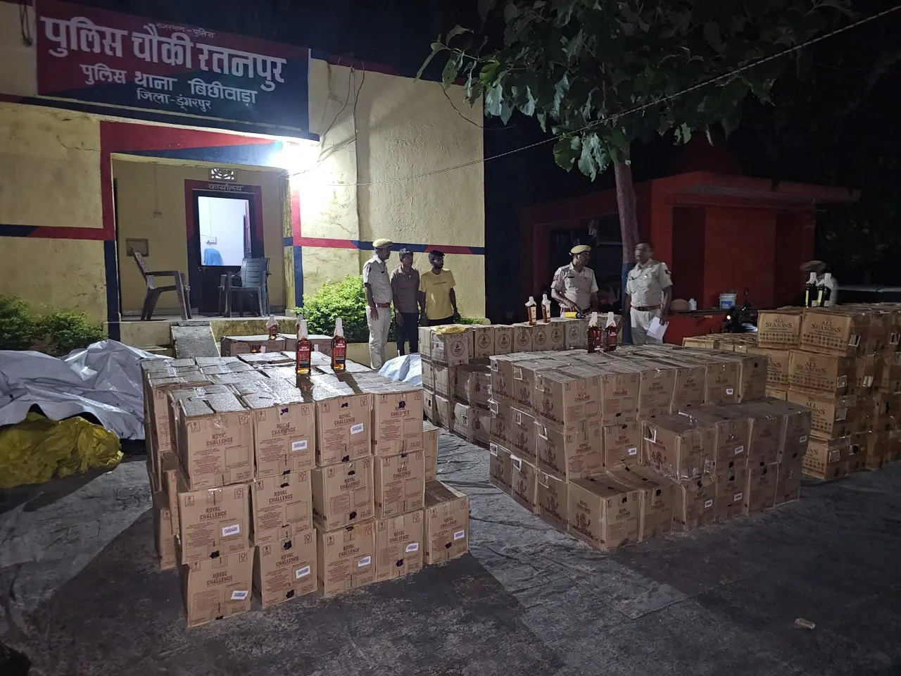 डूंगरपुर पुलिस का शराब तस्करी के खिलाफ स्वच्छता अभियान : एक साल में 10.50 करोड़ की अवैध शराब जब्त