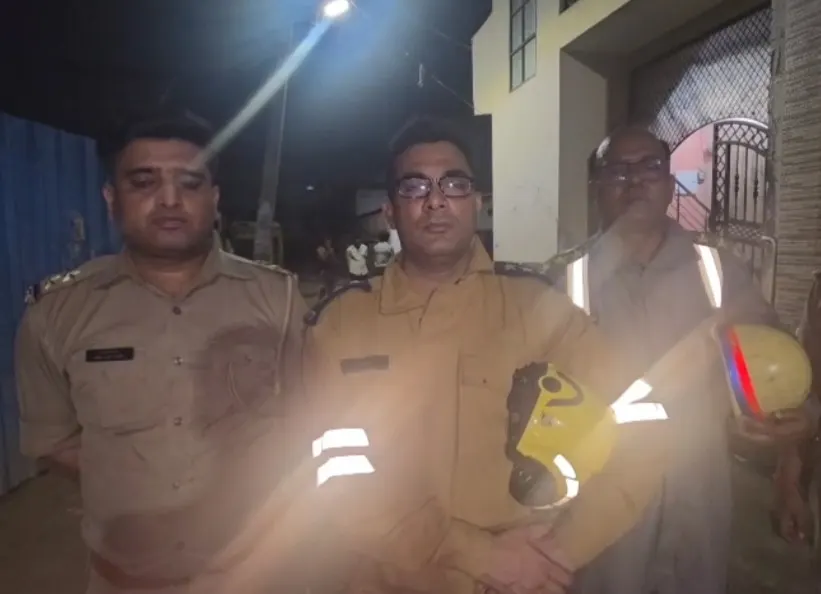 रसोई गैस लीकेज से घर में लगी भीषण आग, पांच झुलसे