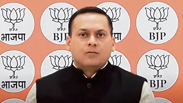 बांग्लादेश से बंगाल तक हिंदुओं की हत्या का मुद्दा : अमित मालवीय ने मांगी जवाबदेही