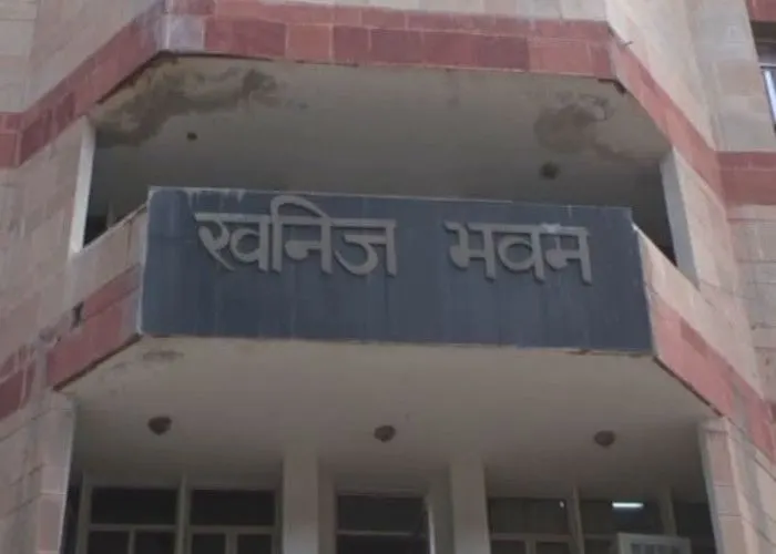 आवश्यक अनुमतियां प्राप्त कर आठ मेजर मिनरल ब्लॉकों की नीलामी करने वाला राजस्थान अग्रणी प्रदेश