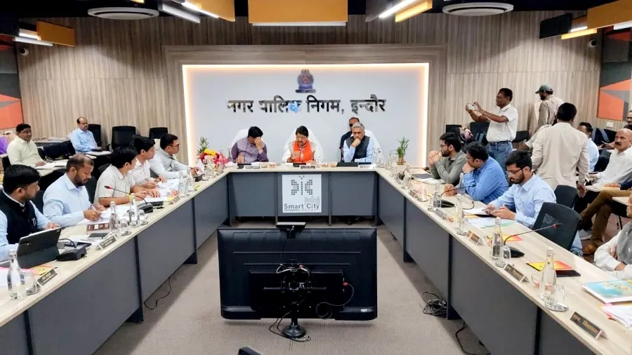 अवैध कॉलोनी का निर्माण होने पर संबंधित अधिकारी की तय होगी जिम्मेदारी : मंत्री विजयवर्गीय