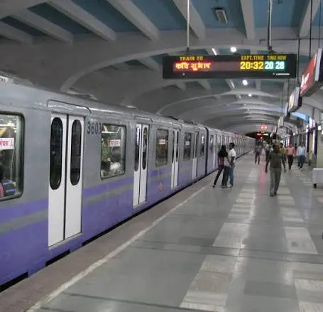 बड़े दिन पर यात्रियों की सुरक्षा को लेकर कोलकाता मेट्रो की खास पहल, व्यस्त स्टेशनों पर कड़े इंतजाम