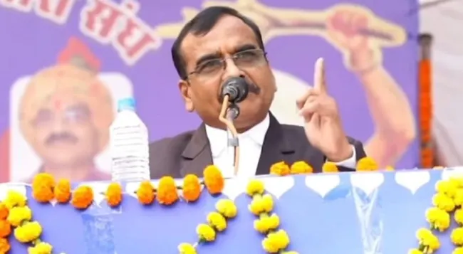 मप्रः ब्राह्मण बेटियों पर विवादित बयान देने वाले आईएएस का नया वीडियो, बोले- हर घर से निकलेगा एक संतोष वर्मा