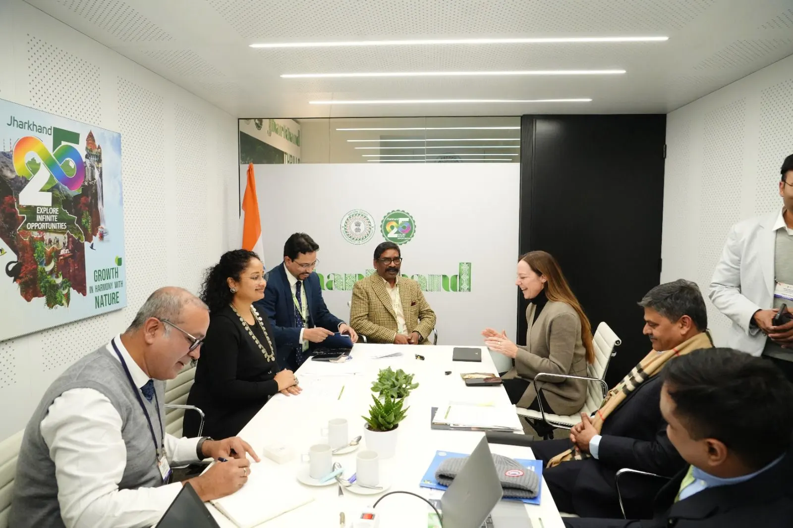 स्वीडिश-इंडिया बिजनेस काउंसिल के प्रतिनिधियों ने मुख्यमंत्री हेमंत सोरेन से की मुलाकात