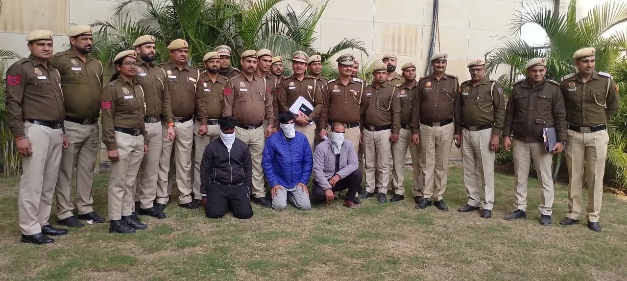 शालीमार बाग में महिला की हत्या की गुत्थी सुलझी, तीन आरोपित गिरफ्तार