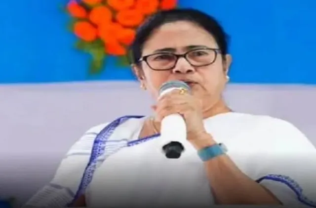 माइकल मधुसूदन दत्त की जयंती पर मुख्यमंत्री ममता बनर्जी ने दी श्रद्धांजलि