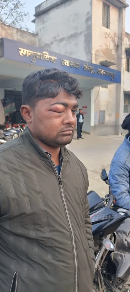 राजस्व संग्रहण करने गए विधुत कर्मचारी के साथ मारपीट