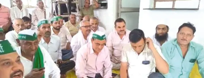 उत्तराखंड किसान मोर्चा के कार्यकर्ताओं ने स्मार्ट मीटर के विरोध में दिया धरना
