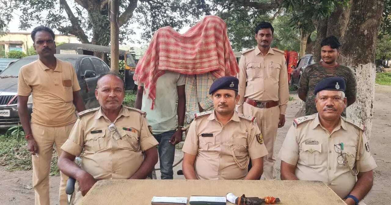 नरपतगंज-फारबिसगंज हाइवे पर कट्टा के साथ बाइक सवार दो व्यक्ति गिरफ्तार