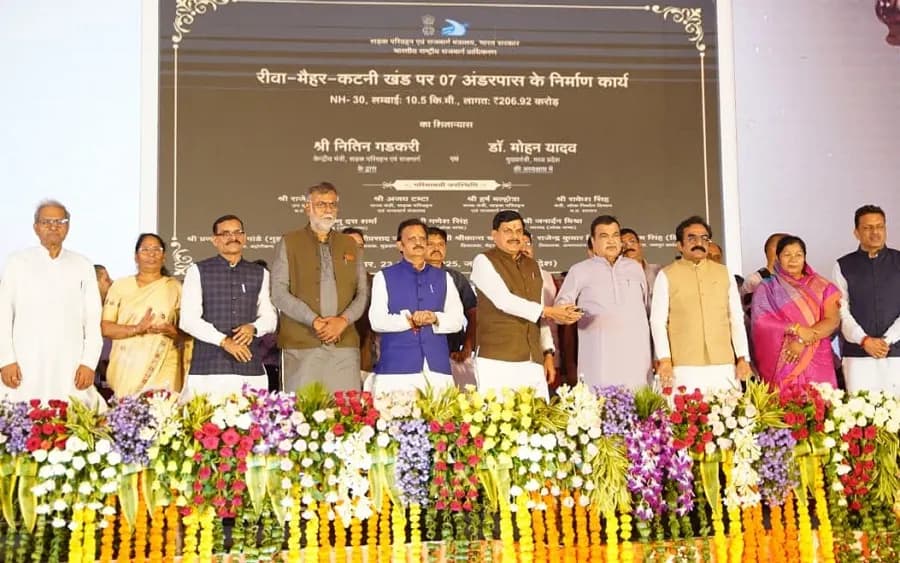 केंद्रीय मंत्री गडकरी ने जबलपुर में किया मध्य प्रदेश के सबसे बड़े फ्लाईओवर का लोकार्पण
