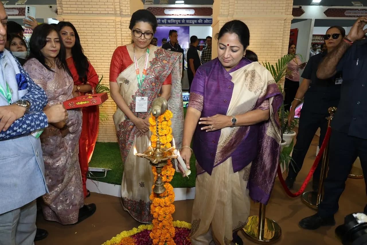 मुख्यमंत्री रेखा गुप्ता ने अंतरराष्ट्रीय व्यापार मेले में ‘दिल्ली पवेलियन’ का किया उद्घाटन