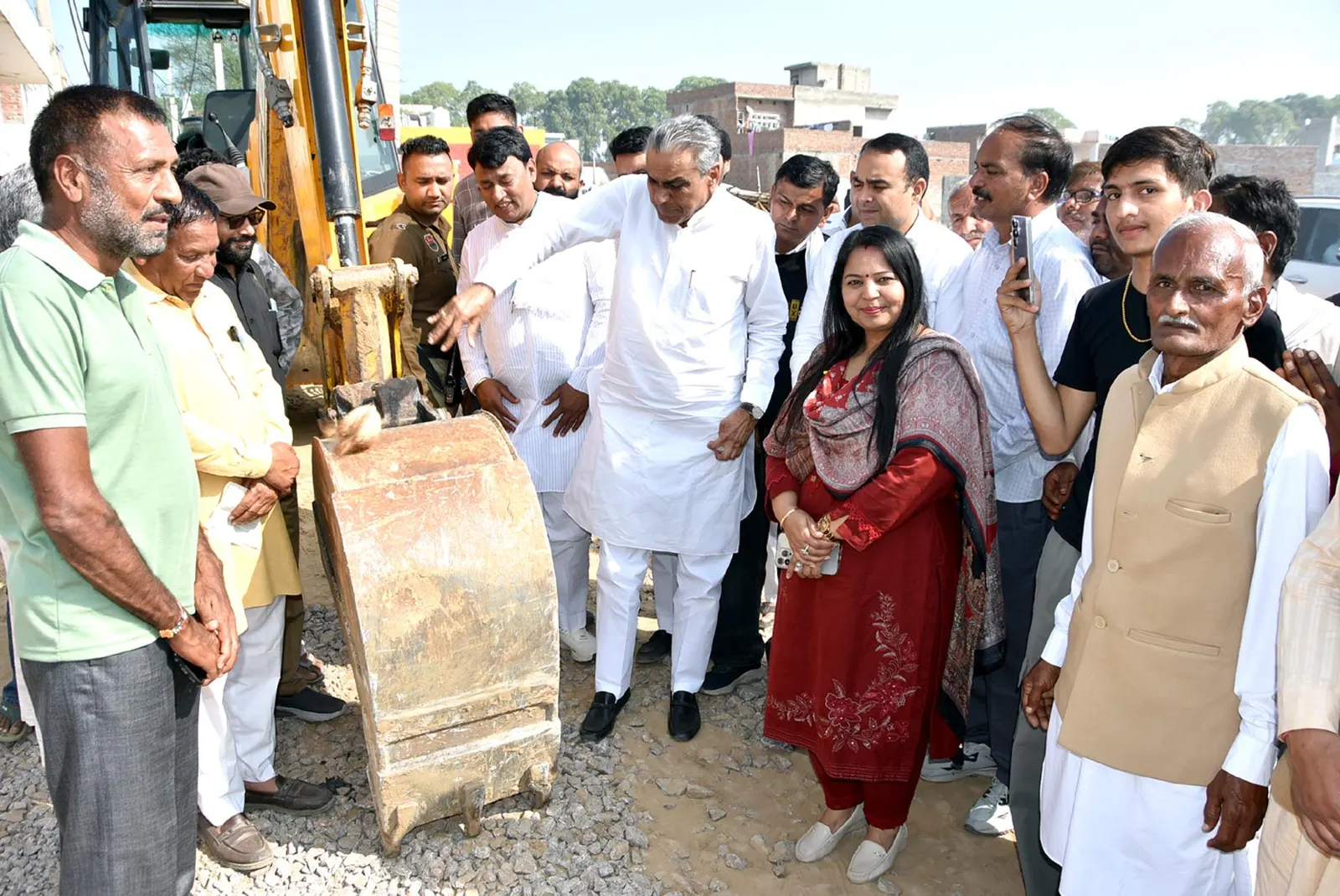 फतेहाबाद शहर की बाहरी कॉलोनियों में सीवरेज पाइपलाइन परियोजना का शुभारंभ, 24 करोड़ होंगे खर्च
