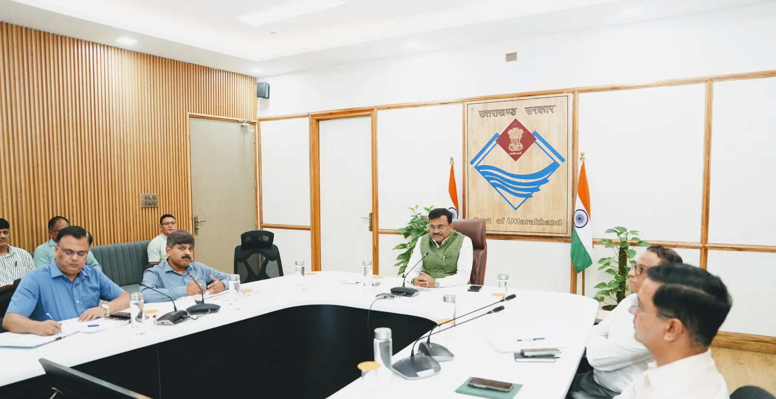 बाह्य सहायता परियोजनाओं पर मुख्य सचिव की समीक्षा, विकास कार्यों में तेजी लाने के निर्देश