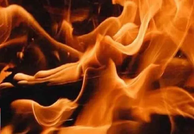 बिहार के बेतिया में एक ही परिवार की तीन बच्चियाें की जलने से माैत