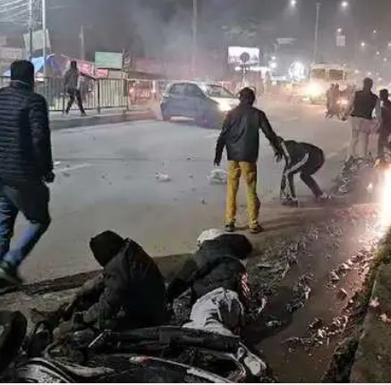 हाईवे पर मौत बनकर दौड़ी कार,नदवा कॉलेज के नाज़िर की मौत,भाजपा प्रदेश मंत्री घायल