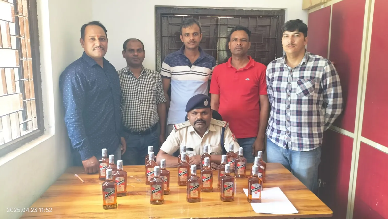 आरपीएफ ने रांची स्टेशन से की शराब जब्त
