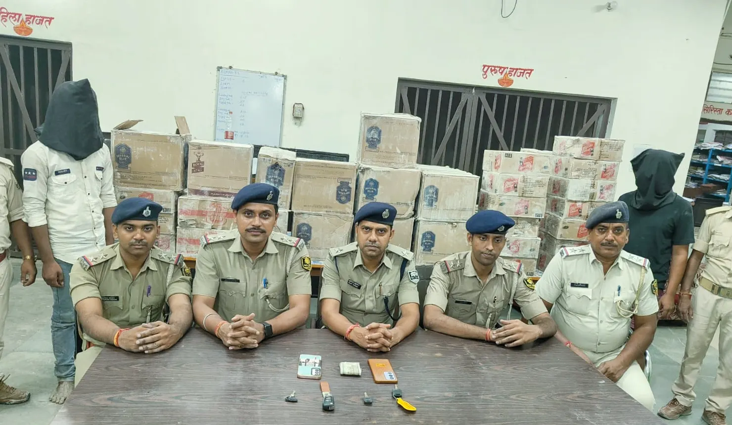 कोढ़ा पुलिस ने 443.83 लीटर विदेशी शराब के साथ दो तस्कर को किया गिरफ्तार