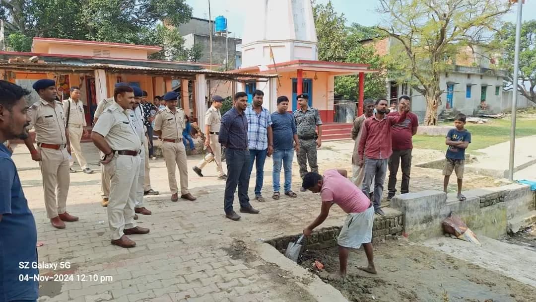 जोकीहाट के विभिन्न घाटों पर छठ की तैयारी का एसडीएम और एसडीपीओ ने लिया जायजा