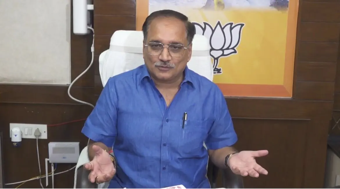 घोटालों के लिए नोबेल नहीं, जेल मिलती है": केजरीवाल पर बीजेपी अध्यक्ष वीरेंद्र सचदेवा का तीखा हमला