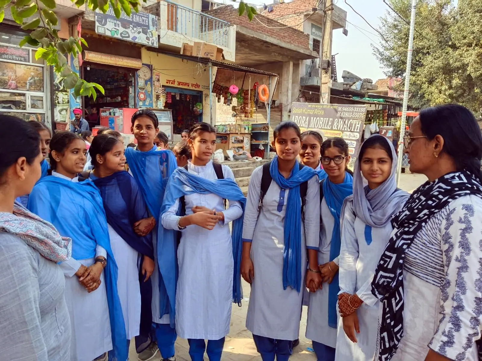 फतेहाबाद : मनचलों पर कसी नकेल, हॉटस्पॉट पर महिला पुलिस ने चलाया अभियान