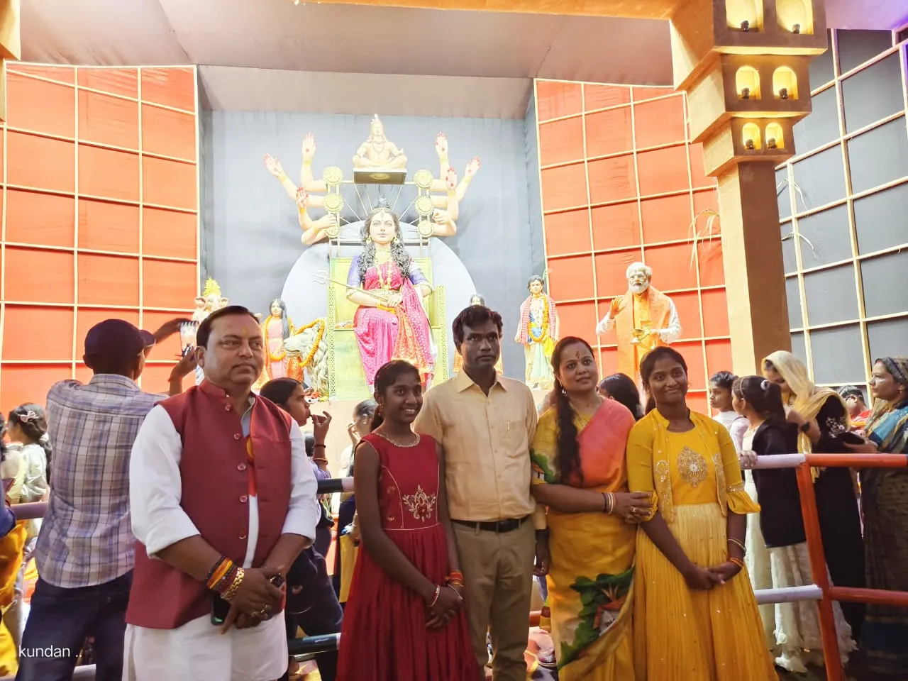 उपायुक्त ने रांची शहर के विभिन्न दुर्गा पूजा पंडालों का लिया जायजा