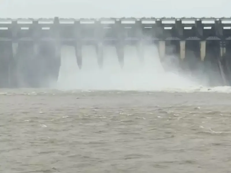 जबलपुर में बढ़ा बरगी बांध का जलस्तर, 5 गेट खोलकर छोड़ा गया 760 क्यूमेक पानी; तटीय इलाकों में अलर्ट