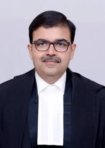 हाई कोर्ट के मुख्य न्यायाधीश का सख्त रुख, कहा- किसी भी पक्ष की दबाव बनाने की रणनीति अदालत के फैसले को प्रभावित नहीं कर सकती